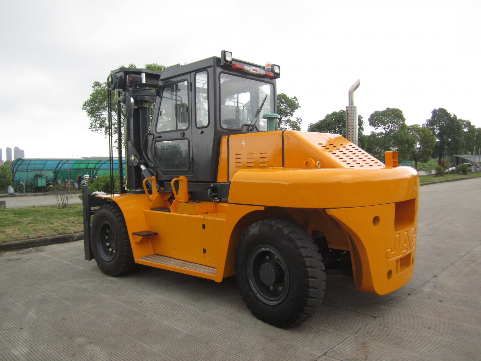 Дизельный автопогрузчик JAC CPCD180